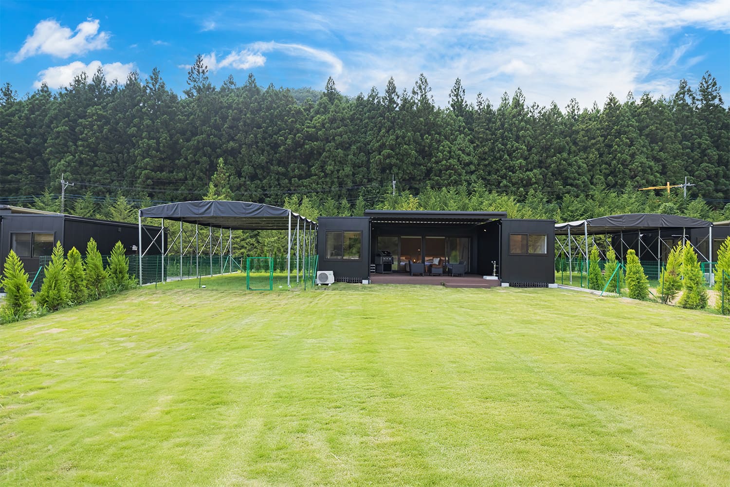 関東最大級、最大1,000m²を超えるプライベートドッグラン